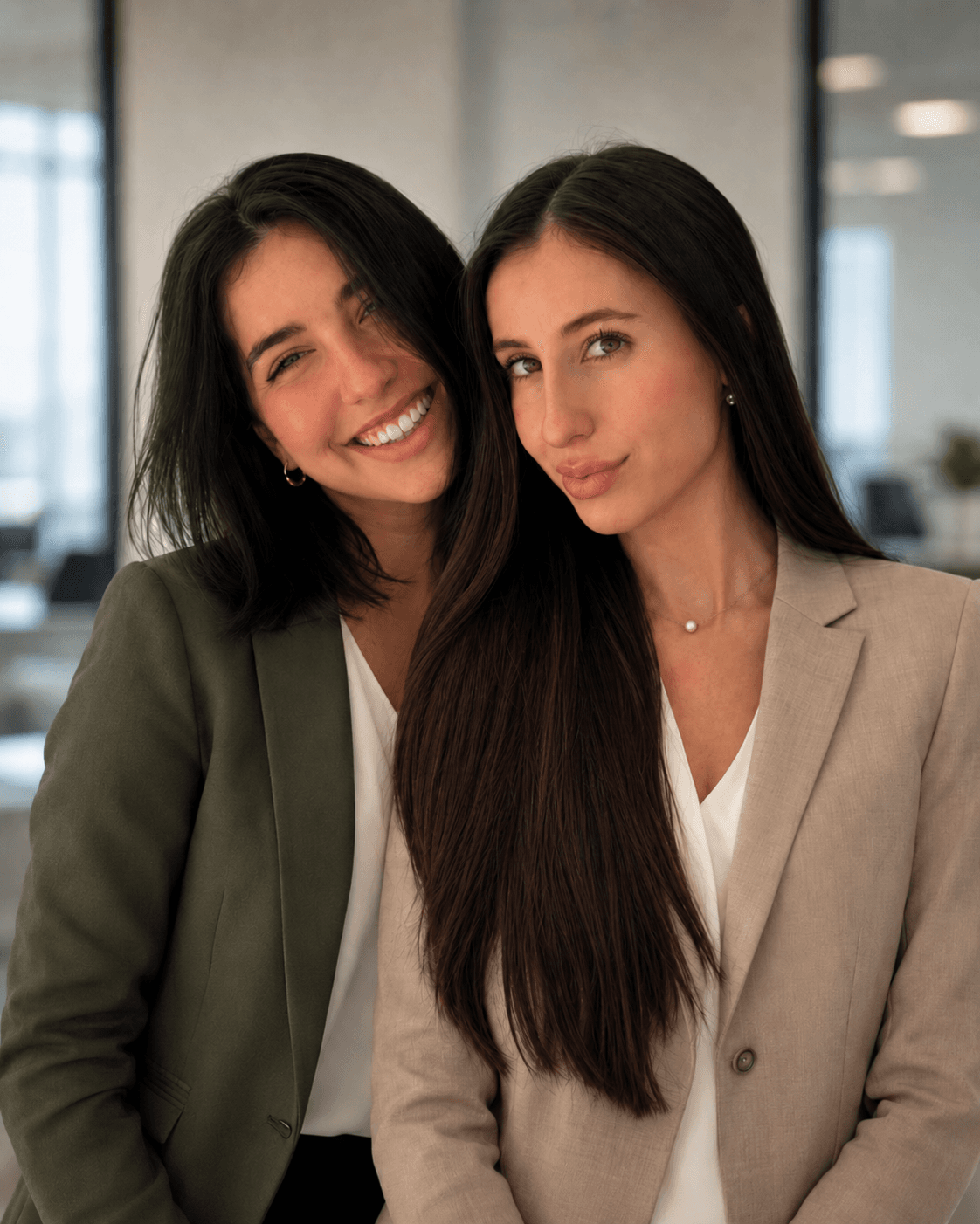 Claudia Romero Almira y Valeria Almira Martínez, fundadoras de ALMIRALEGAL